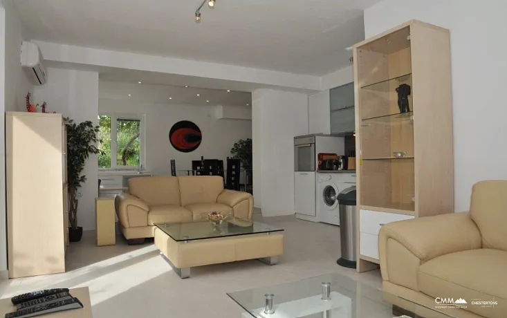 Breathtaking Villa with big pool and yard for sale in Tivat